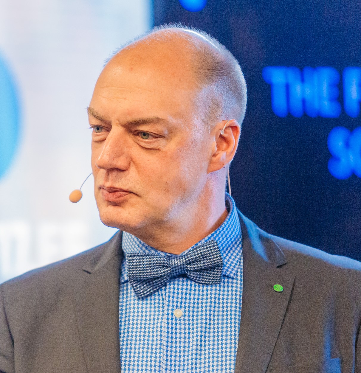 Mr. Linnar Viik